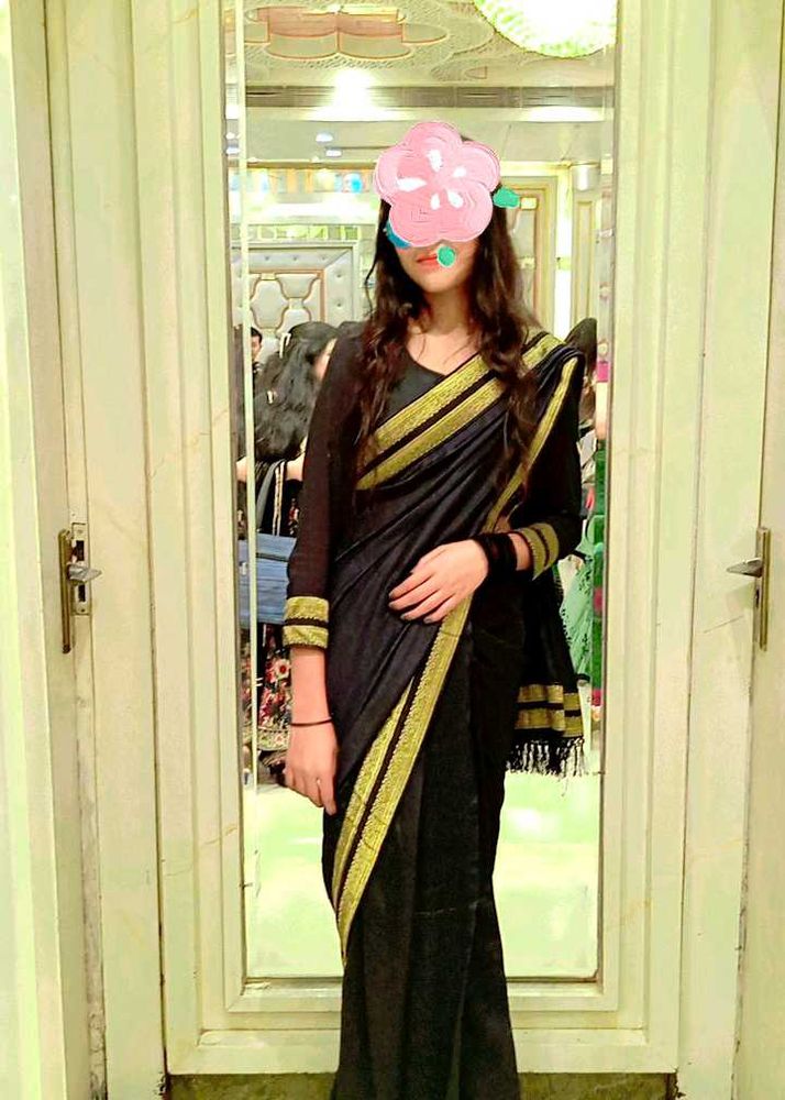 Gorgeous Black Saree With Golden Border(Pleated)