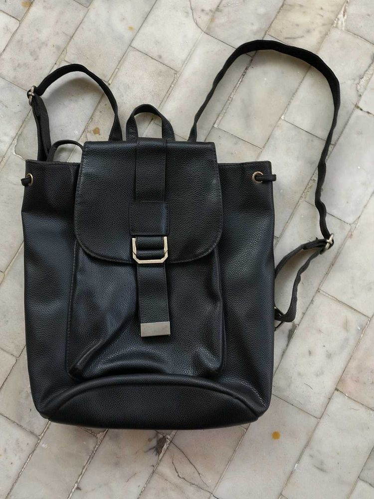 Beautiful Leather Bagpack