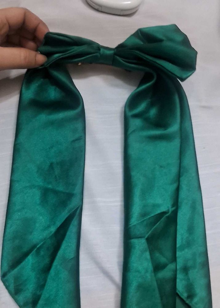 Forever21 Green Bow Hair Accessory