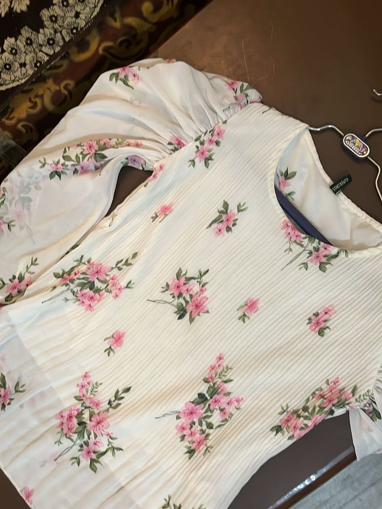 Selling Top In Great Condition