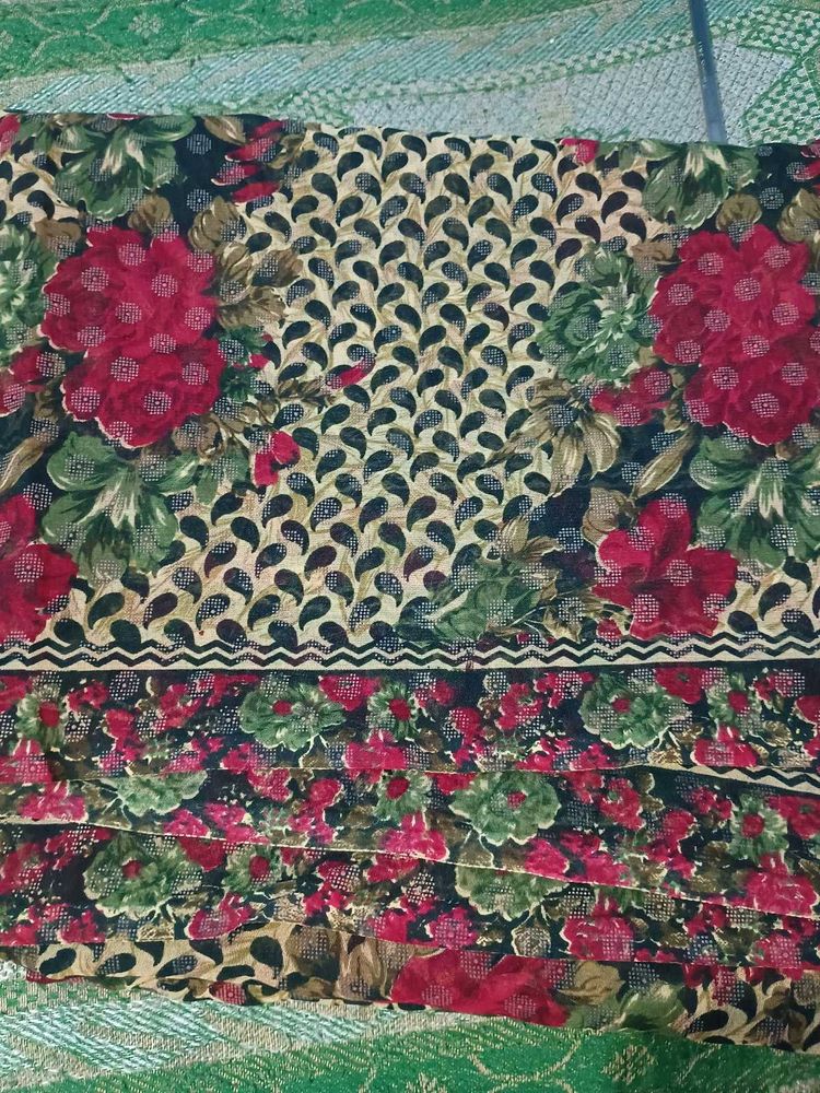 Floral Print Ethnic Saree