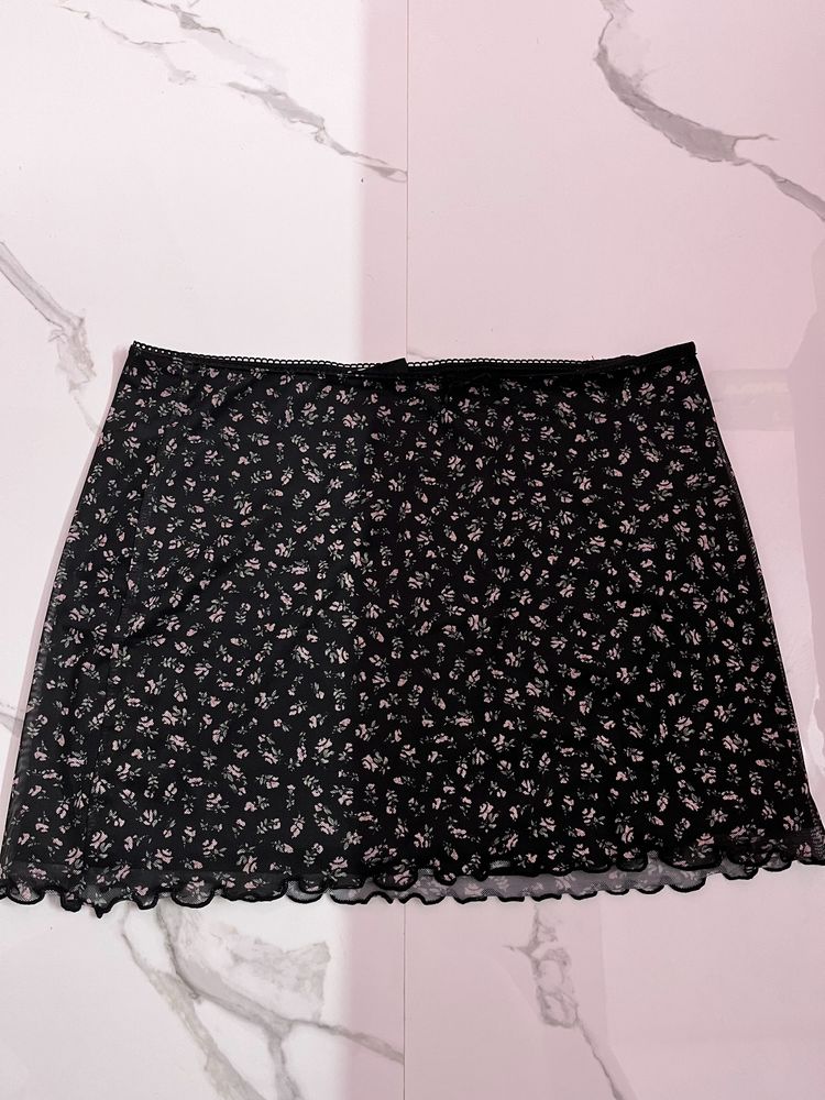 Black Mini Skirt⭐️
