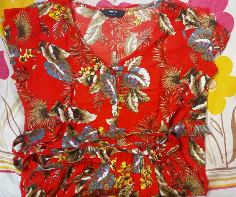 Pretty Women&#39;s Casual Dress (Never Worn)