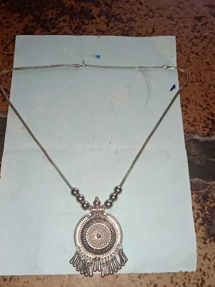 Silver Pendant Necklace
