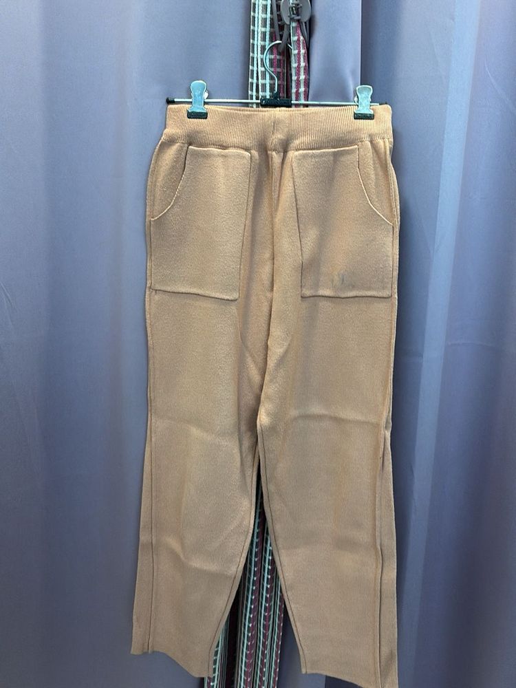 Relaxed Knit Pants with Pockets