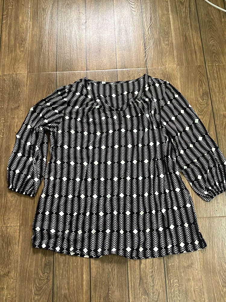 Black &amp; White Top