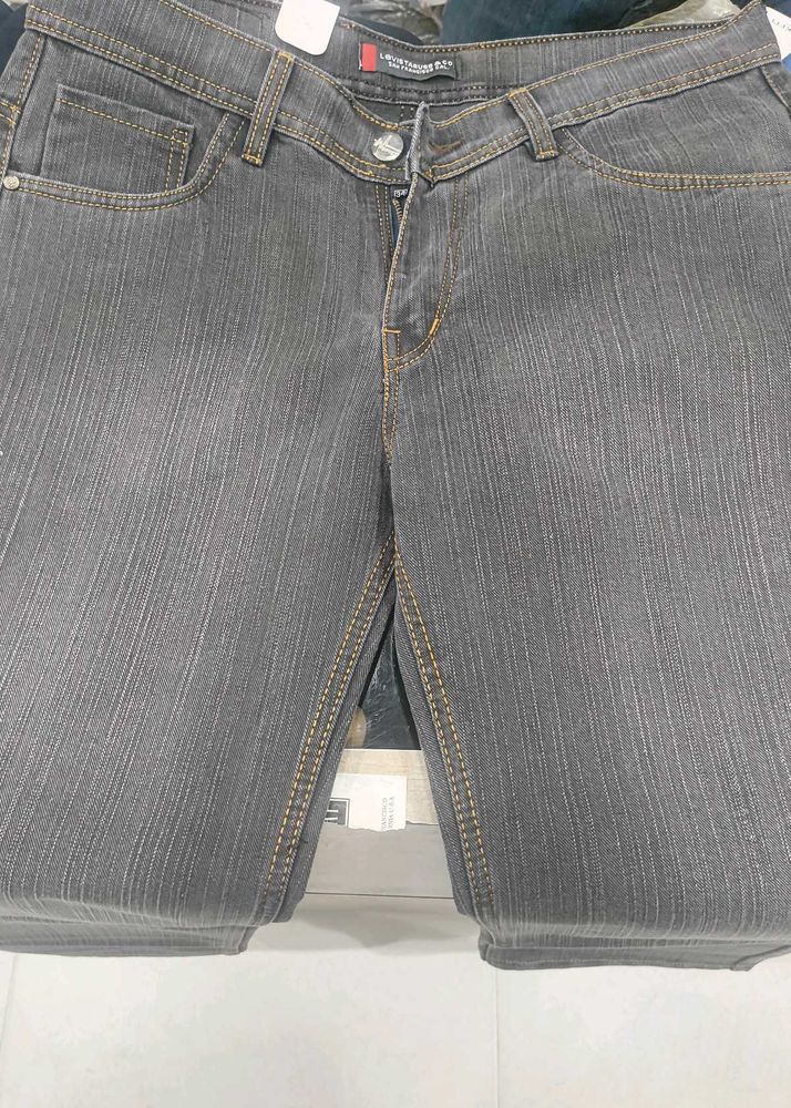 Gray Levi&#39;s 550 Relaxed Fit Jeans