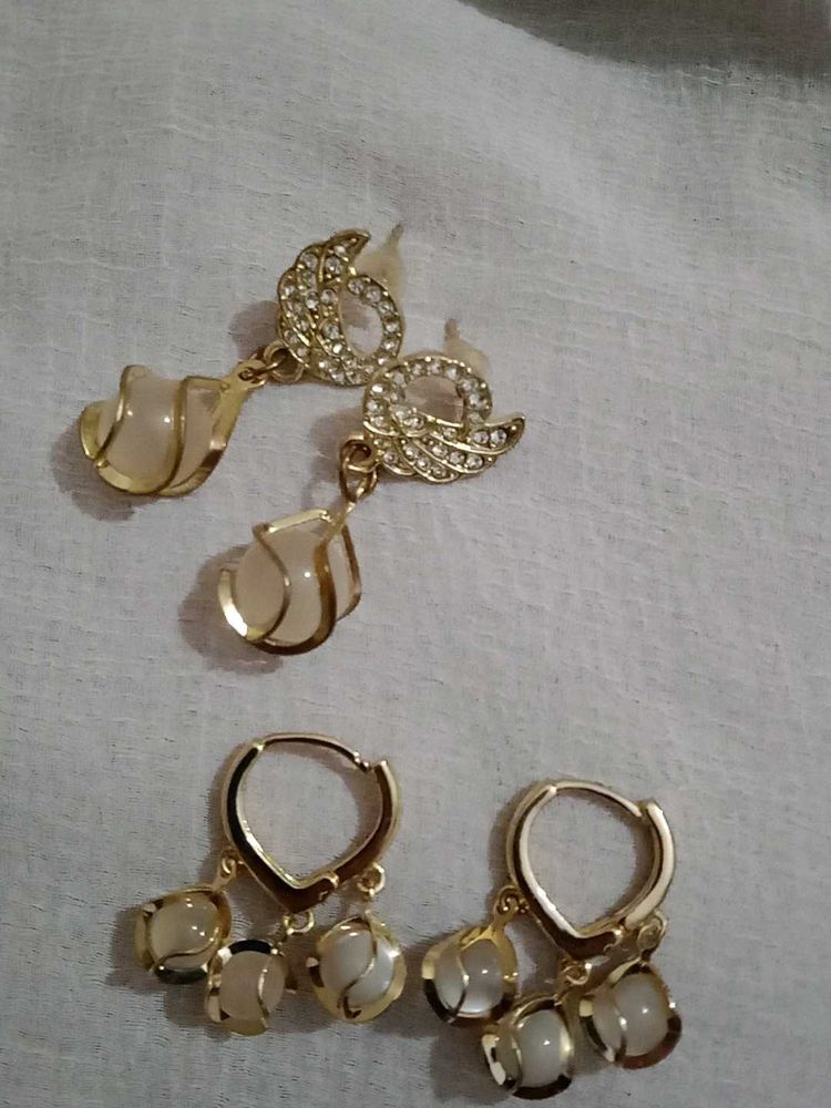 Elegant Gold Earrings (2 piece)