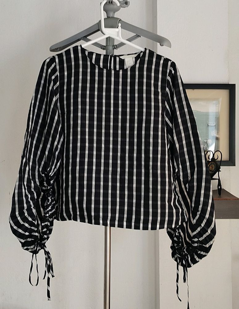 H&amp;M Ribbon Blouse