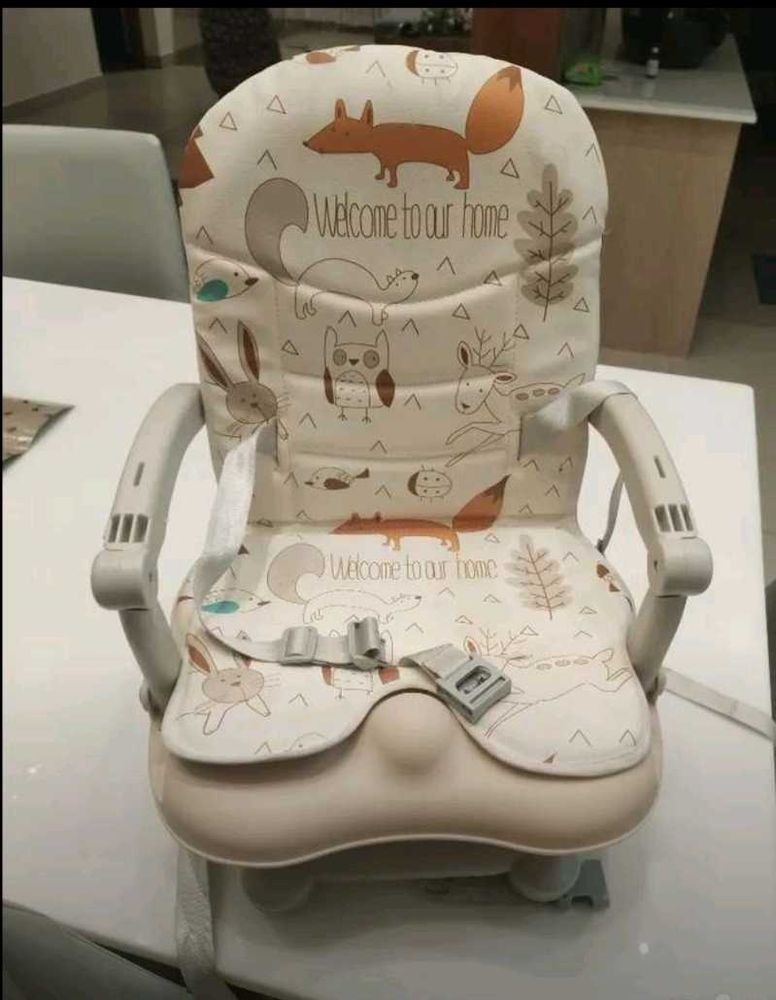 ✨ Like-New Baby Booster Seat | Portable Feeding Ch