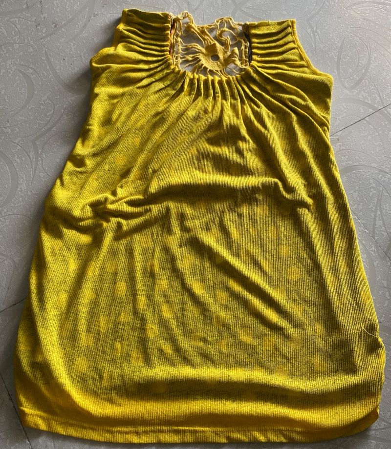 Yellow Sleeveless Top with Inner | Bust 38 |