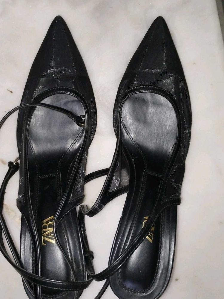 Zara Brand New Black Heels
