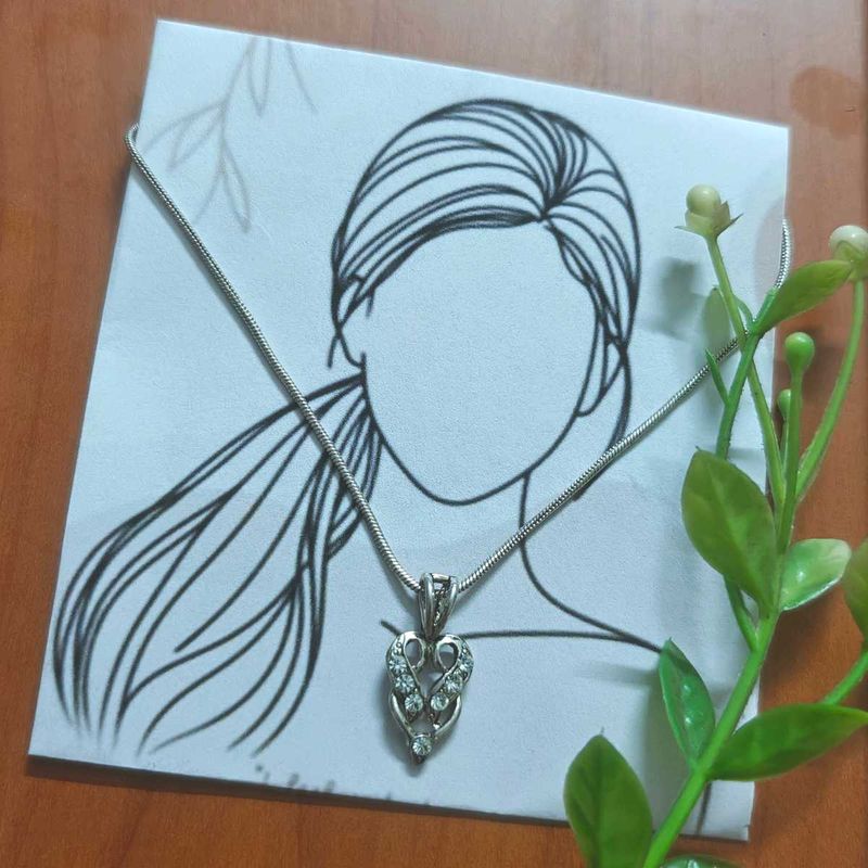 🆕 Chic Style Spade Pendant Necklace