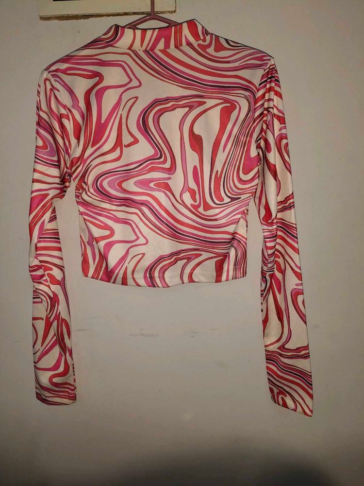 Swirl Print Long Sleeve Crop Top