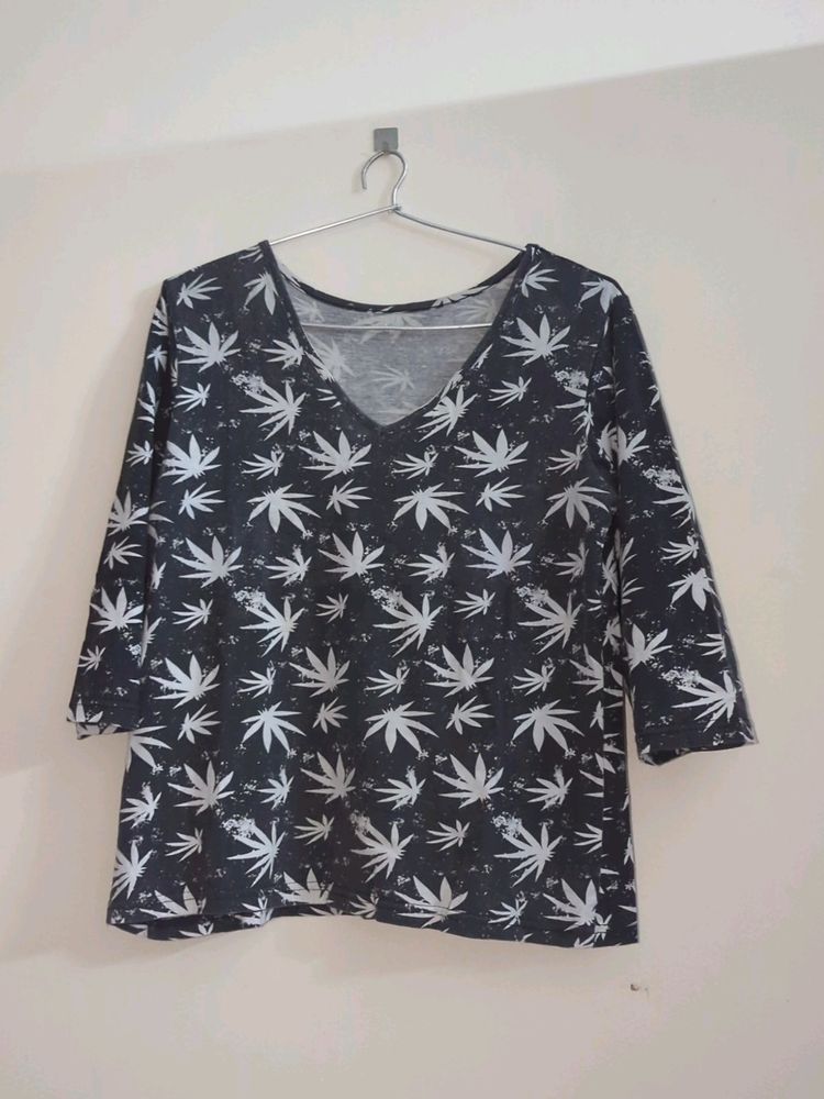 Top And Pyjama Set