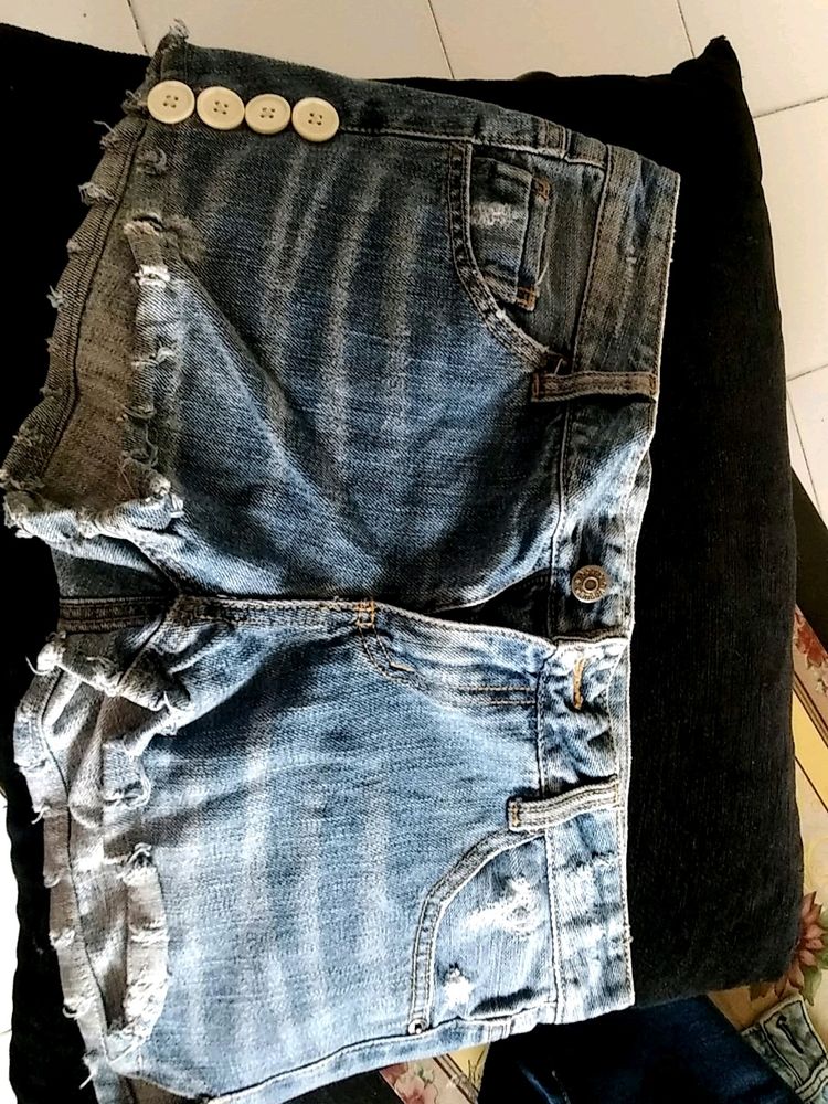 Ultra Low West 5 Pockets Shorts For Girl