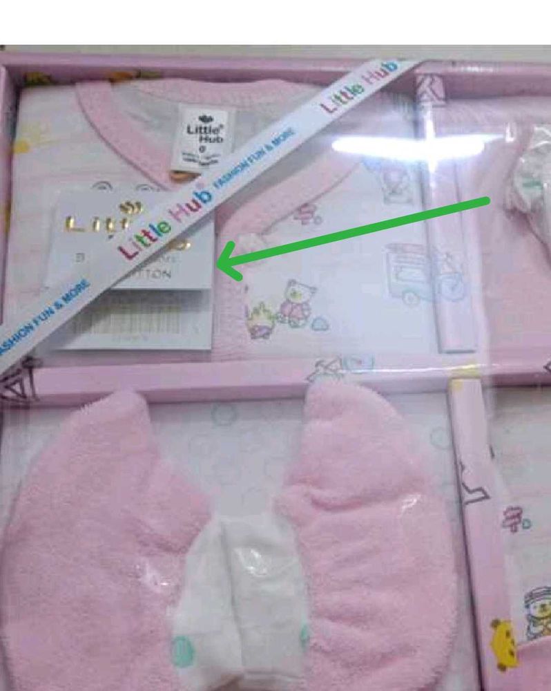 New with Tag Packed Little Hub Gift Set (0-4 M)