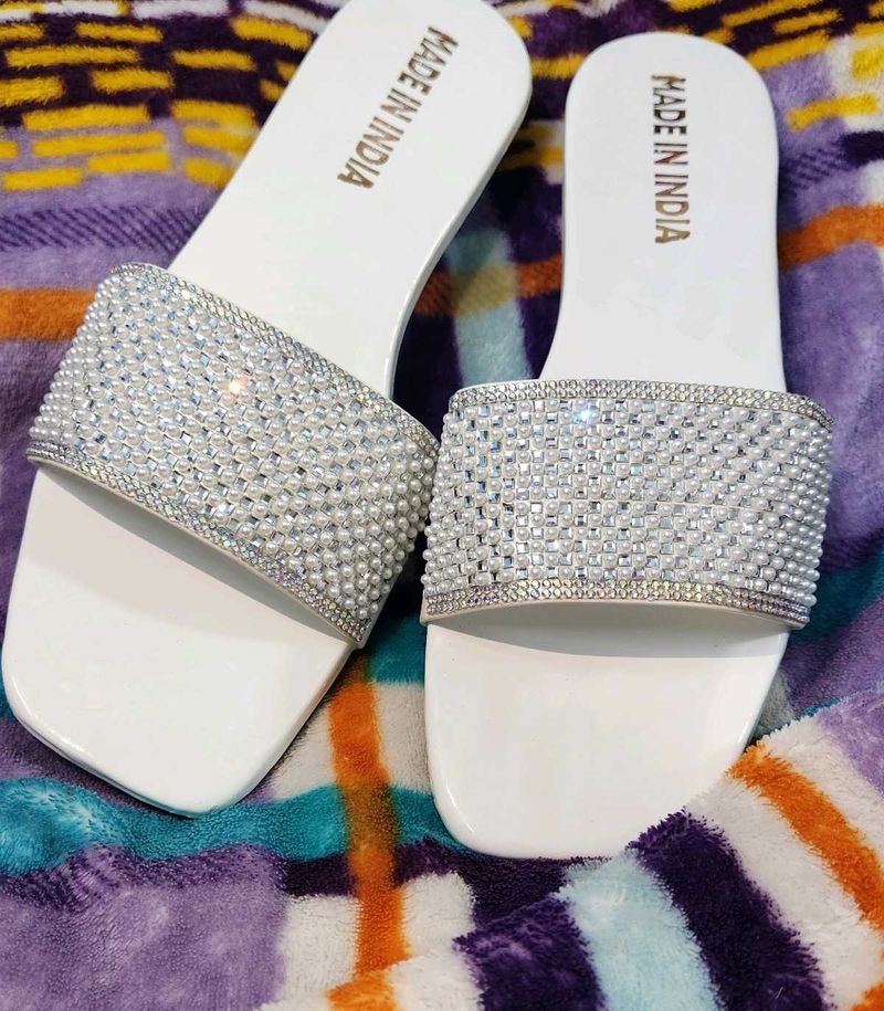 Pearl Sandals NEW