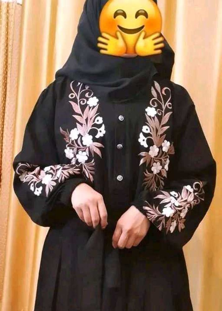 Beautiful Embroidery Work Abaya