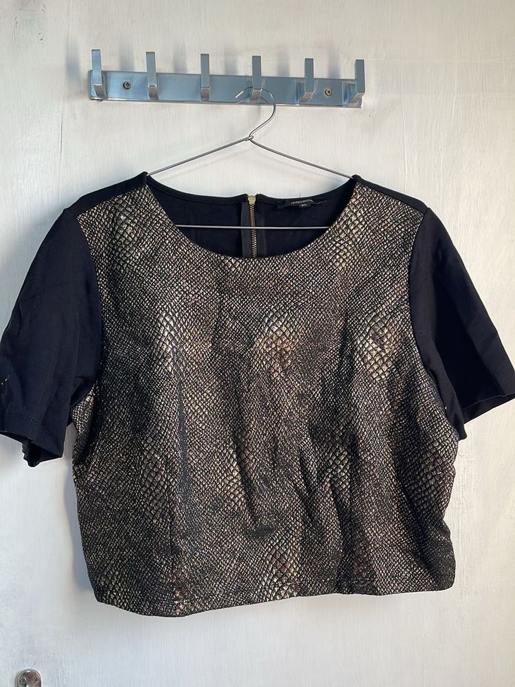 Stylish Snake Print Crop Top