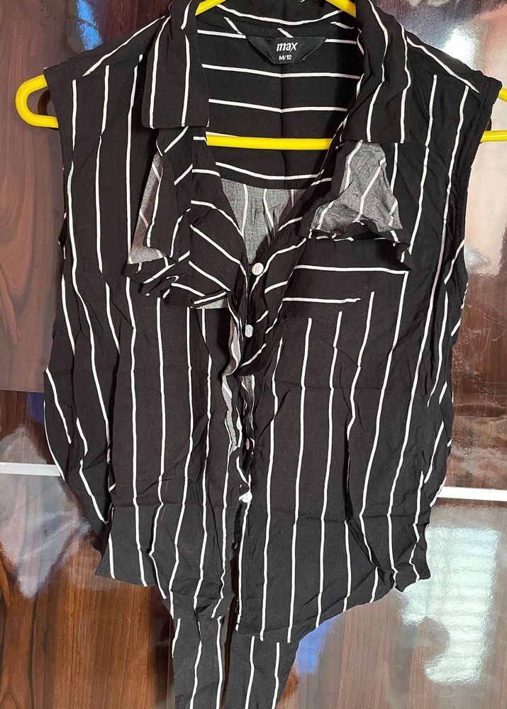 Striped Sleeveless Blouse