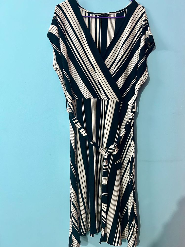 Striped Wrap Dress XXL size