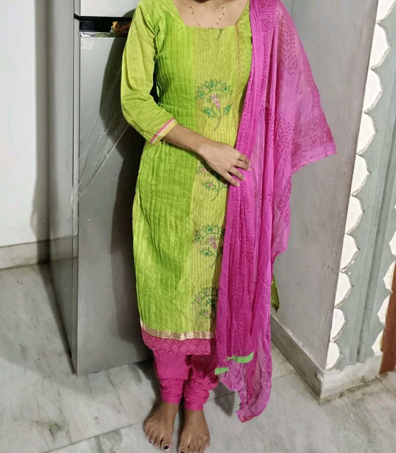 Green &amp; Pink Kurta Set