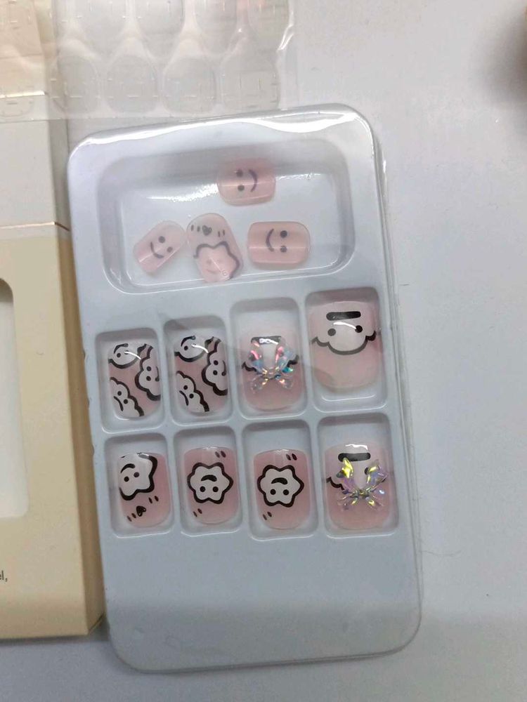 Artificial Nail