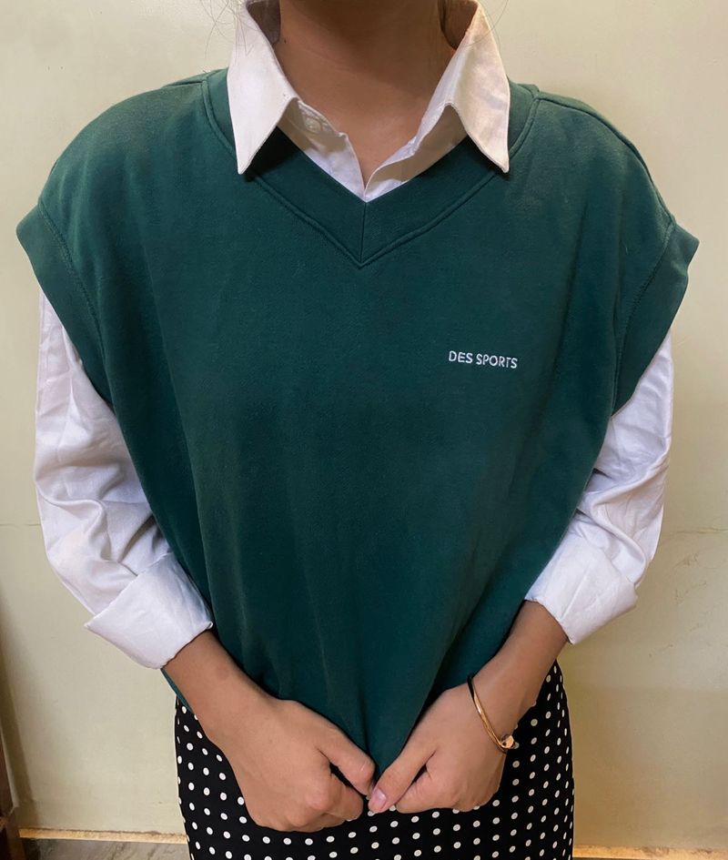 H&amp;M Green &#39;Des Sports&#39; Sweater Vest
