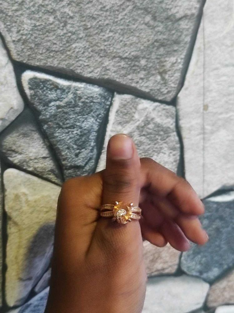 Gold Tone Flower Ring