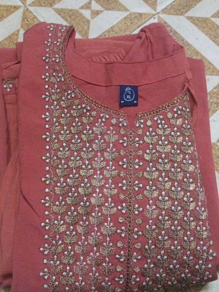 Embroidered Kurta Set