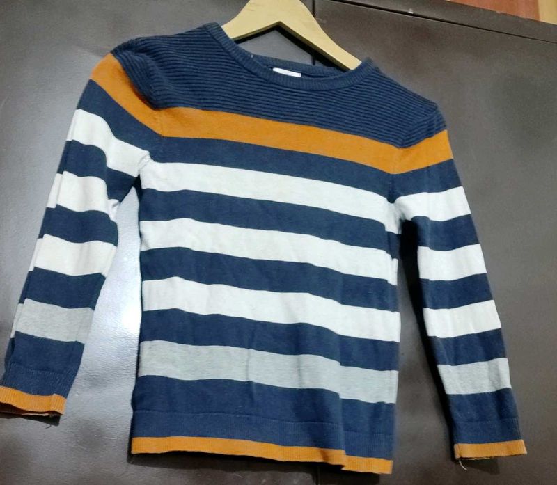 Multi Color Winter T-shirt For 3- 4 Year Baby Boy