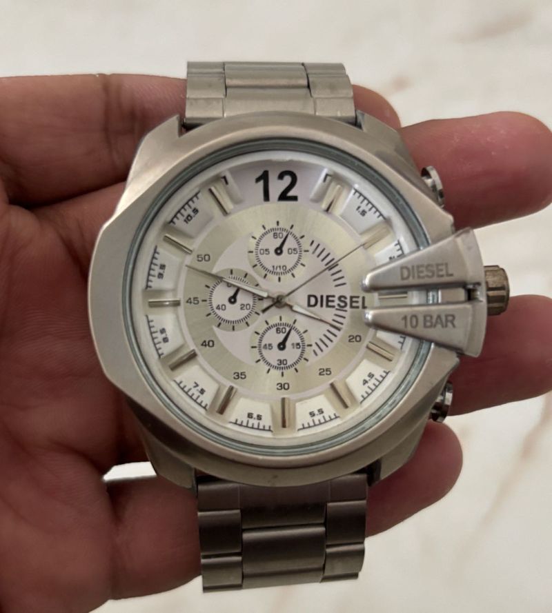 DIESEL WATCH MEN SILVER