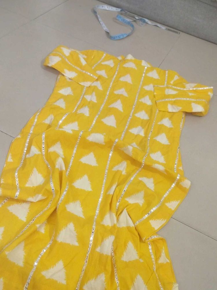 Yellow &amp; White Abstract Print Kurti
