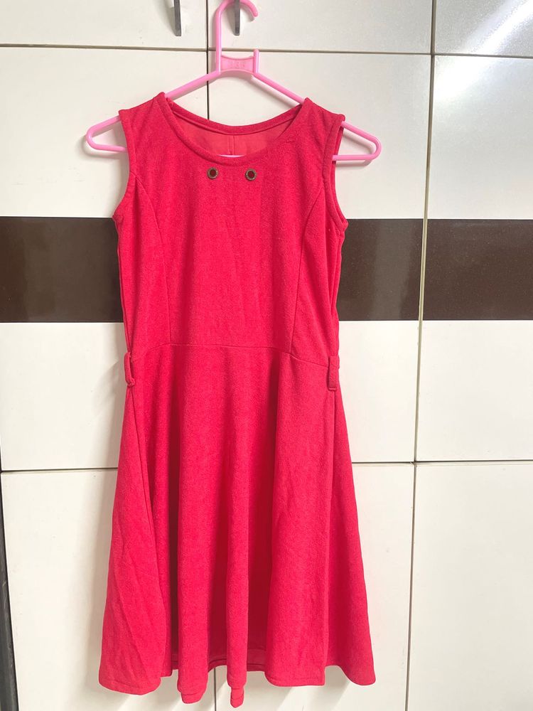 Cute Sleeveless Pink Dress🩷