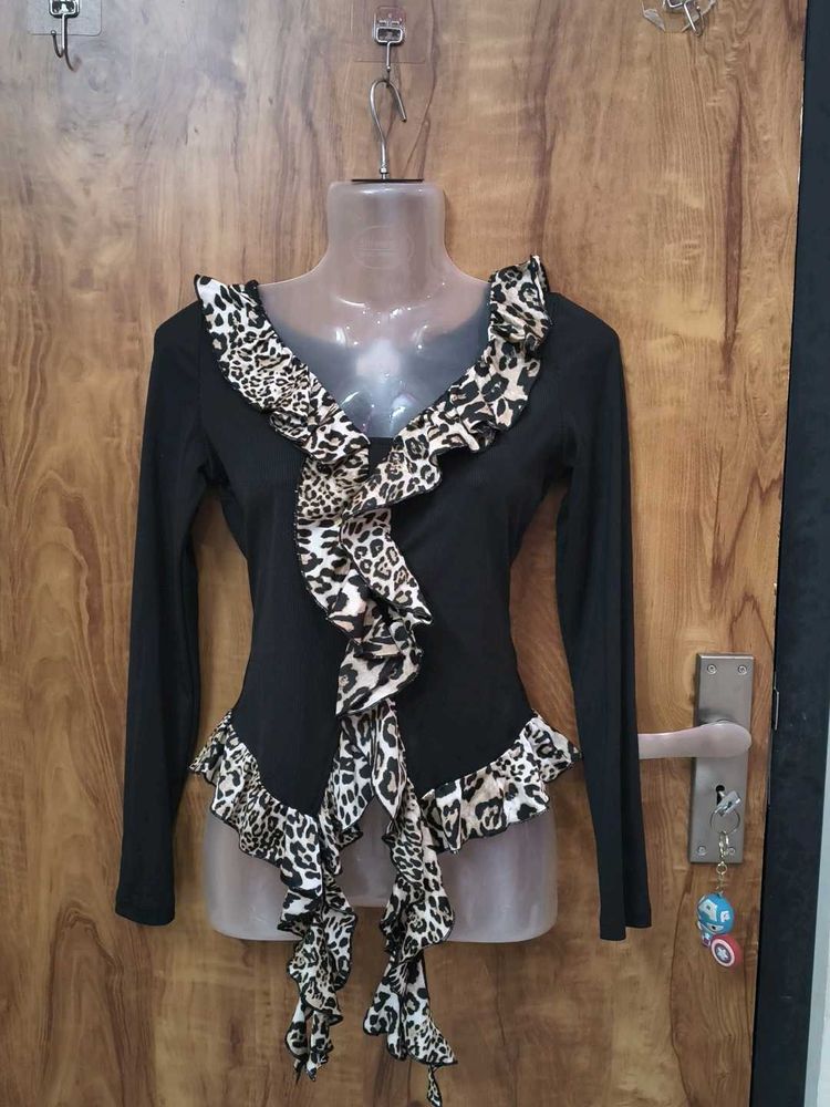 brand new SAVANA..Chic Animal Print Ruffle Top