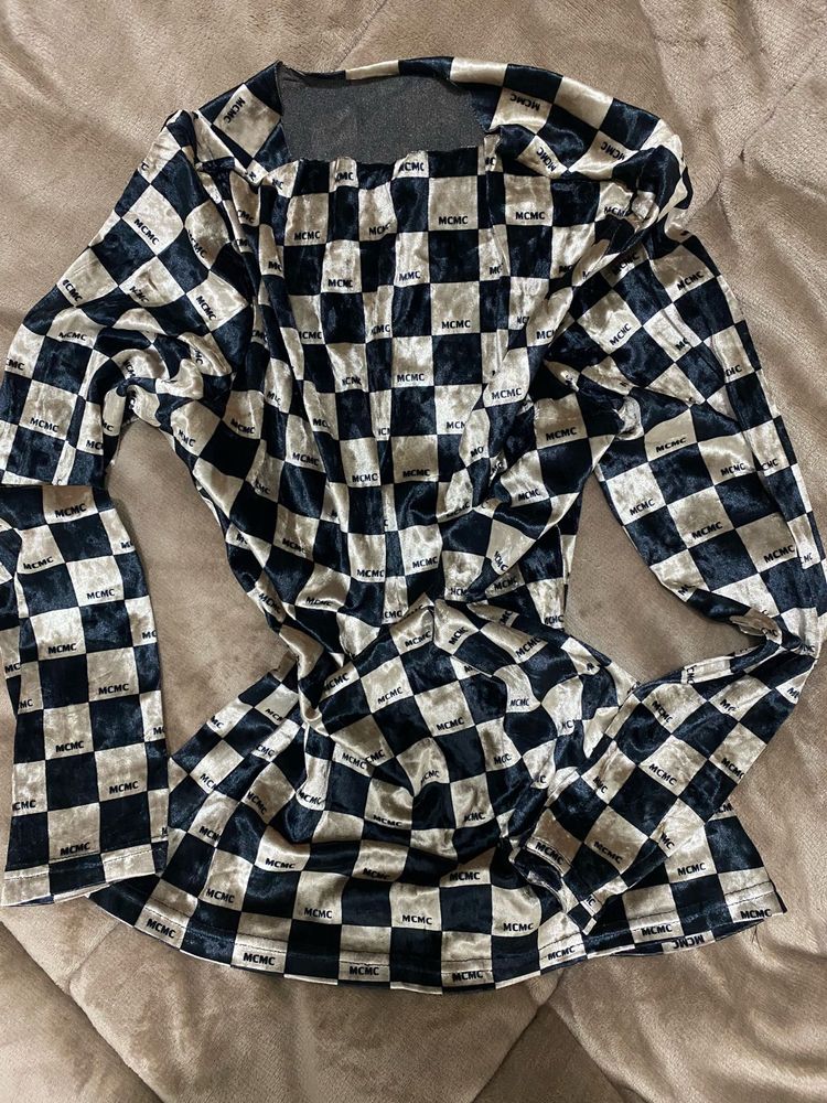 Checkered Print Long Sleeve Top